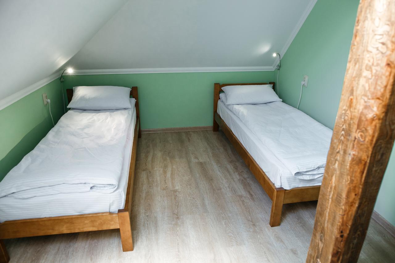تشيرنيفتسي Sweet Home Hostel / Guest House المظهر الخارجي الصورة