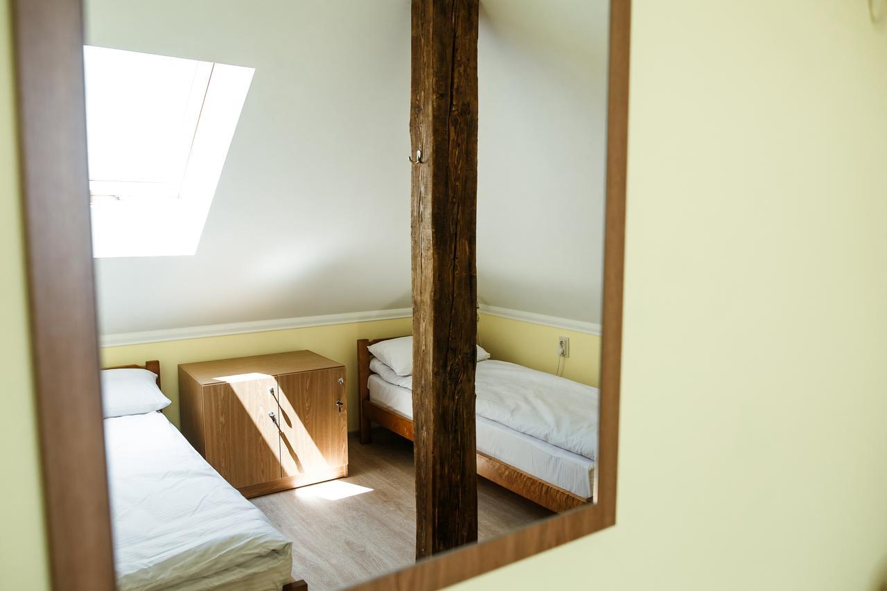 تشيرنيفتسي Sweet Home Hostel / Guest House المظهر الخارجي الصورة