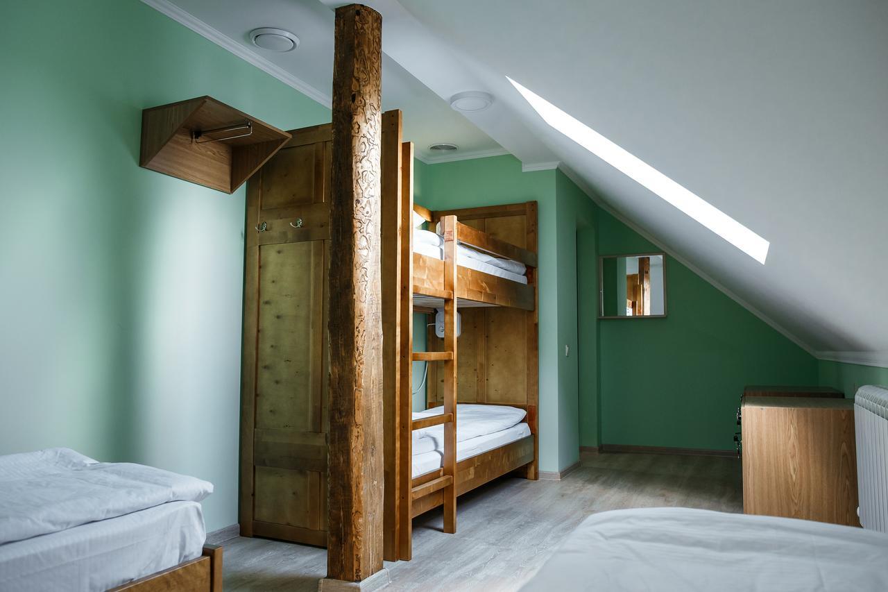 تشيرنيفتسي Sweet Home Hostel / Guest House المظهر الخارجي الصورة